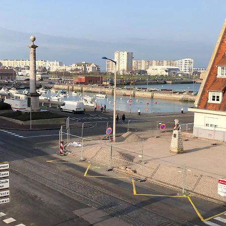 Chambres Privees Calais Ferry-Port-Place D'Armes Exterior foto