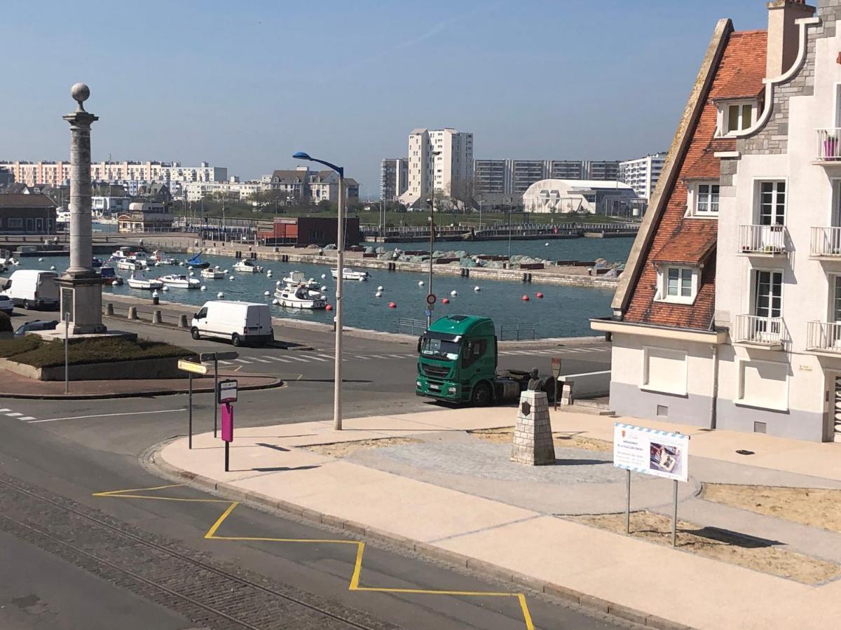 Chambres Privees Calais Ferry-Port-Place D'Armes Exterior foto